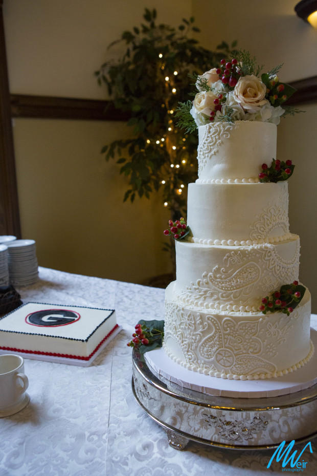 white 4 tiered wedding cake