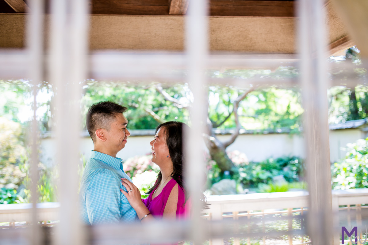 spring Engagement session at the atlanta botanical garden