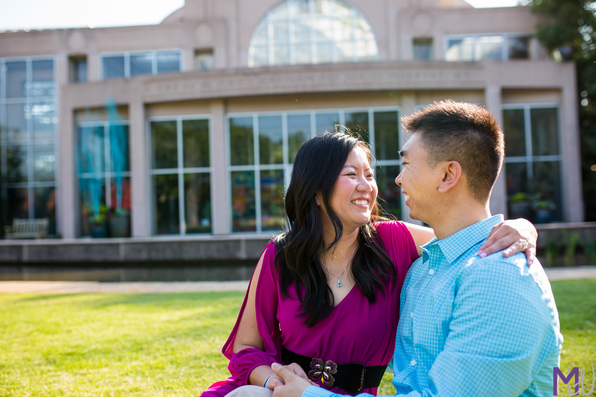 spring Engagement session at the atlanta botanical garden