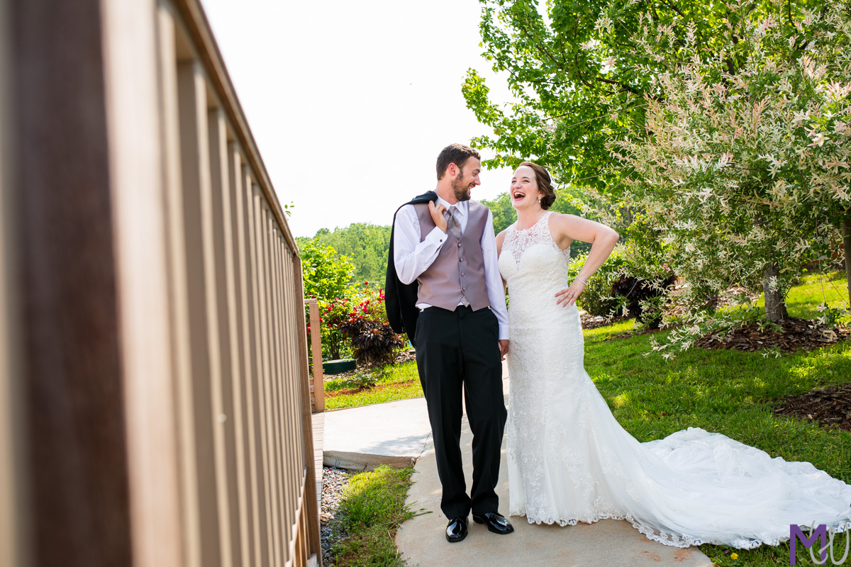 spring wedding at frogtown cellars winery in Dahlonega Georgia